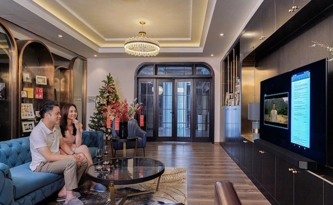 Mỹ nhân Việt bỏ hào quang showbiz, ở ẩn nuôi con trong biệt thự trăm tỷ