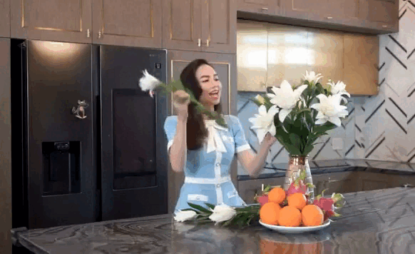 Mỹ nhân Việt bỏ hào quang showbiz, ở ẩn nuôi con trong biệt thự trăm tỷ