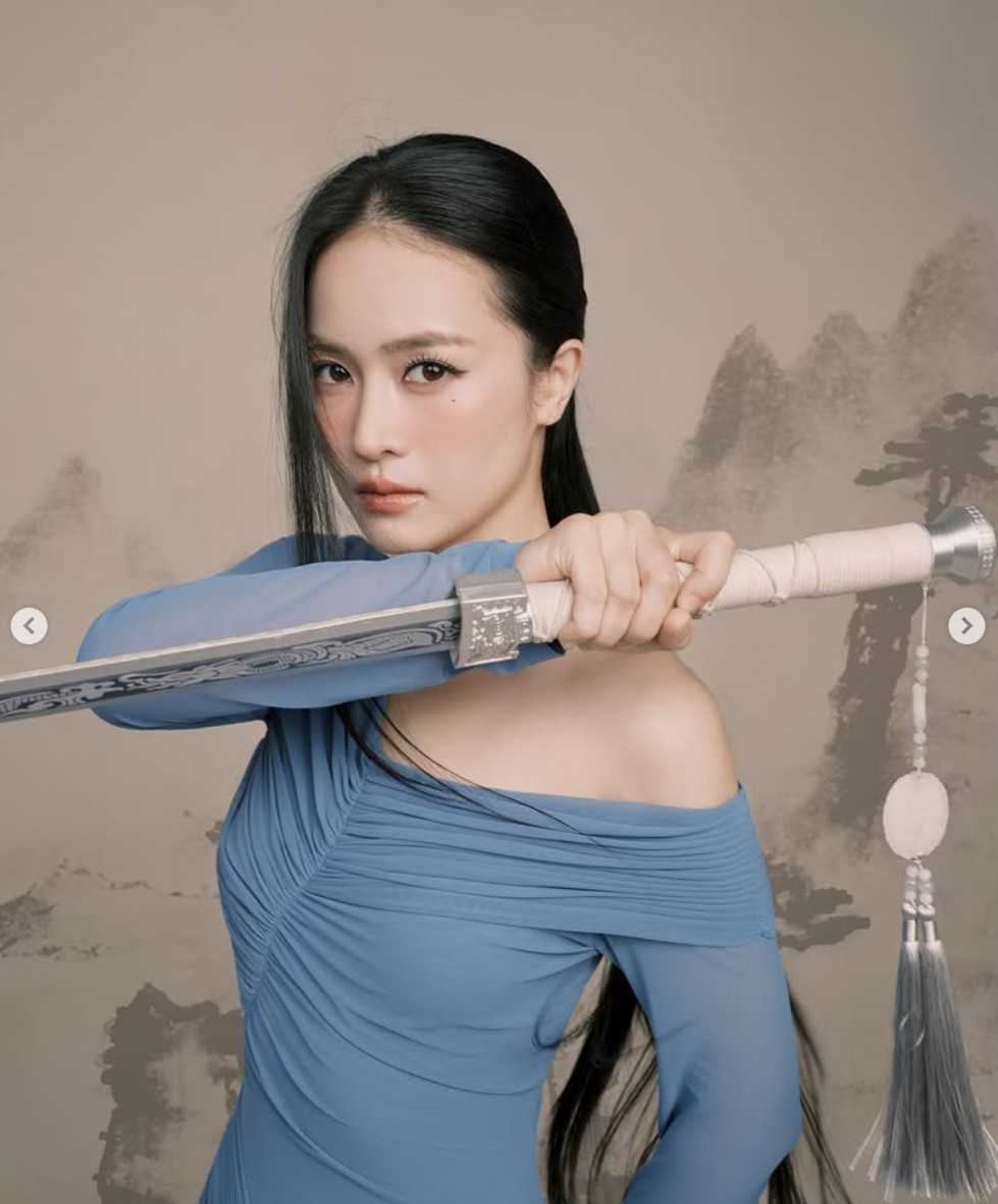 Mỹ nhân bí ẩn nhất Vbiz: Học cùng trường với Chương Tử Di và Đường Yên, bí mật kết hôn không ai hay biết