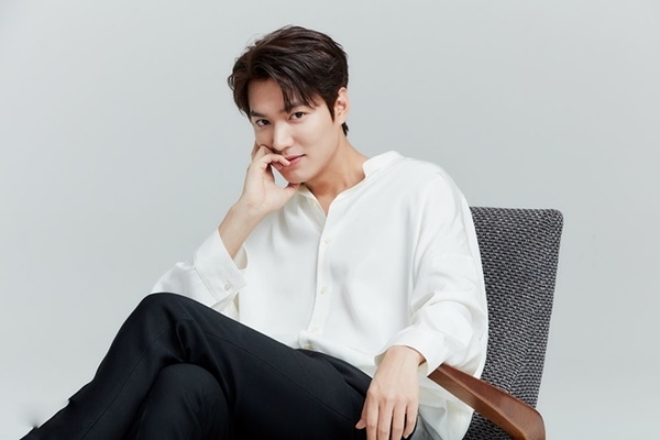Lee Min Ho...