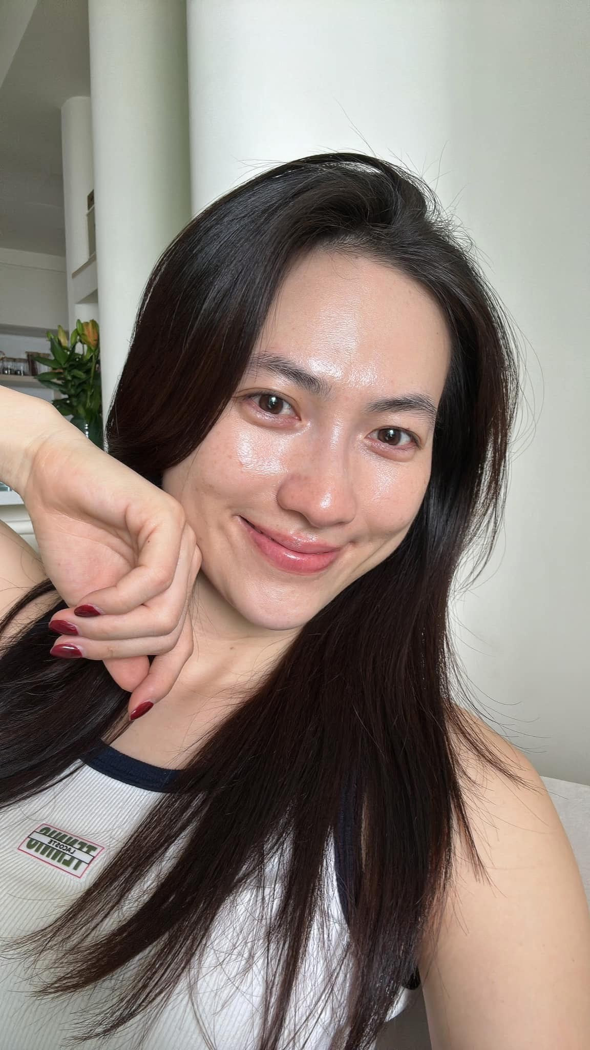 Vbiz có 1 đoá hoa càng bị đời vùi dập càng nở rộ, ông trời có thể lấy tất cả nhưng nhan sắc thì không