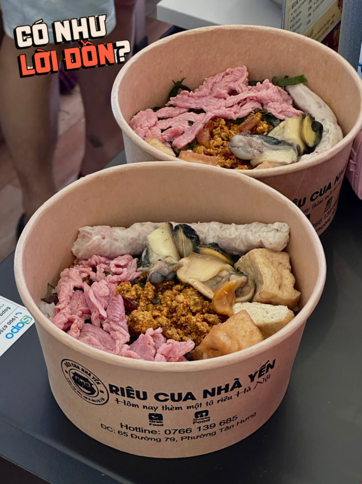Quán bún riêu ngày hết cả trăm tô: Giò tai 