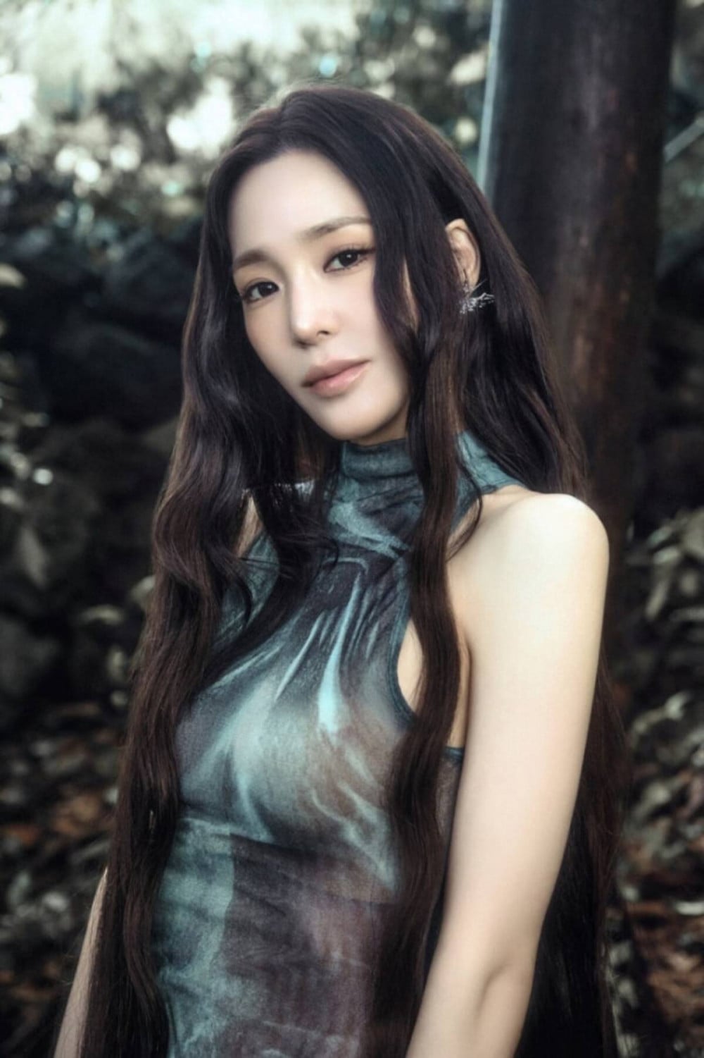 Sau khi rời SM, hoạt động solo của Tiffany mấy thuận lợi