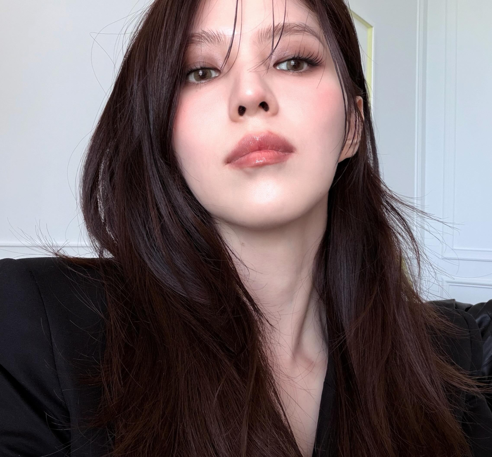 Han So Hee lần đầu xuất hiện sau thay đổi