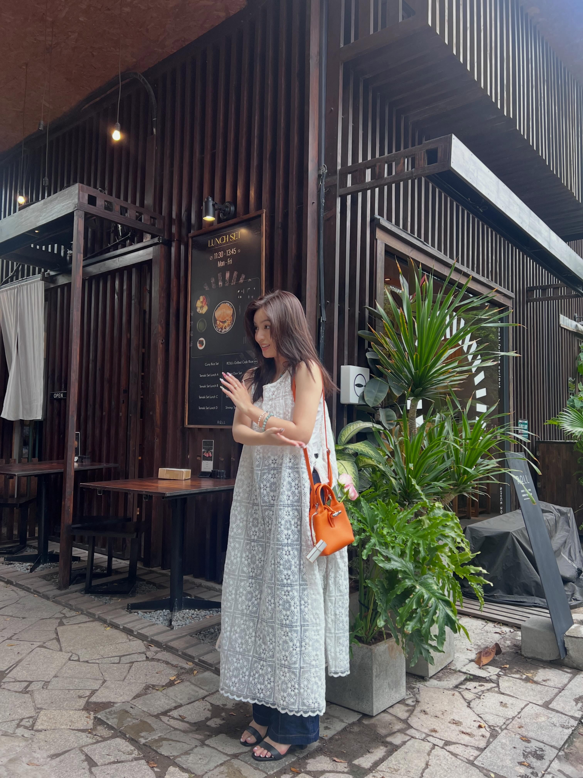 “Nàng thơ” Mắt Biếc xinh không thể tả: Góc nghiêng đẹp như tranh, gu ăn mặc siêu cuốn hút