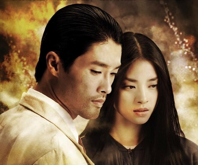 Ánh mắt của Huy Trần khi nhìn Ngô Thanh Vân và Johnny Trí Nguyễn ôm nhau đang gây xôn xao
