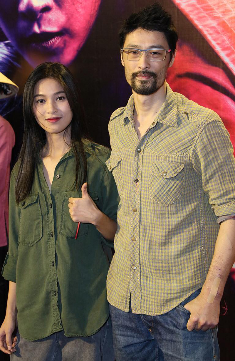 Phong cách bụi bặm của Nhung Kate và Johnny Trí Nguyễn - hai người có cùng đam mê võ thuật và tốc độ.
