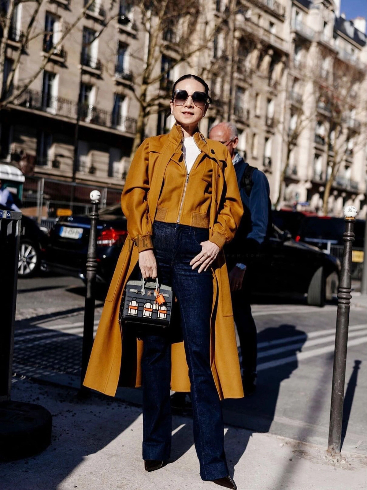 Trượt cup rồi, nữ tỷ phú bóng đá lại về bán Hermès cho cả Thái Lan thôi!