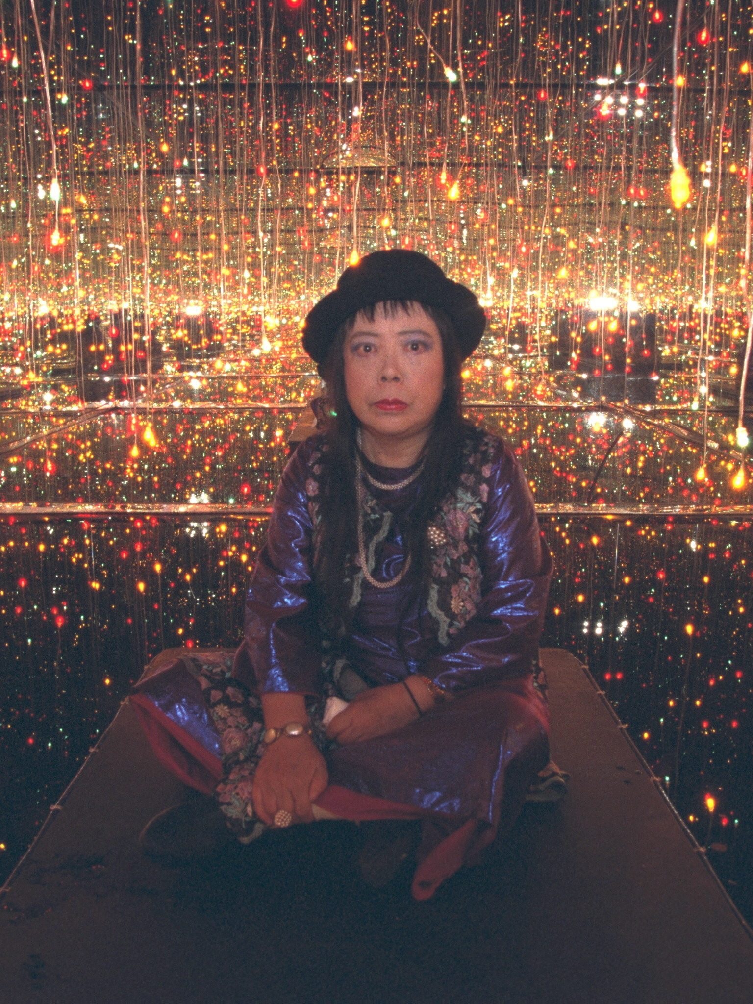 Yayoi Kusama: Nghệ sĩ có tác phẩm bán chạy nhất thế giới qua đời