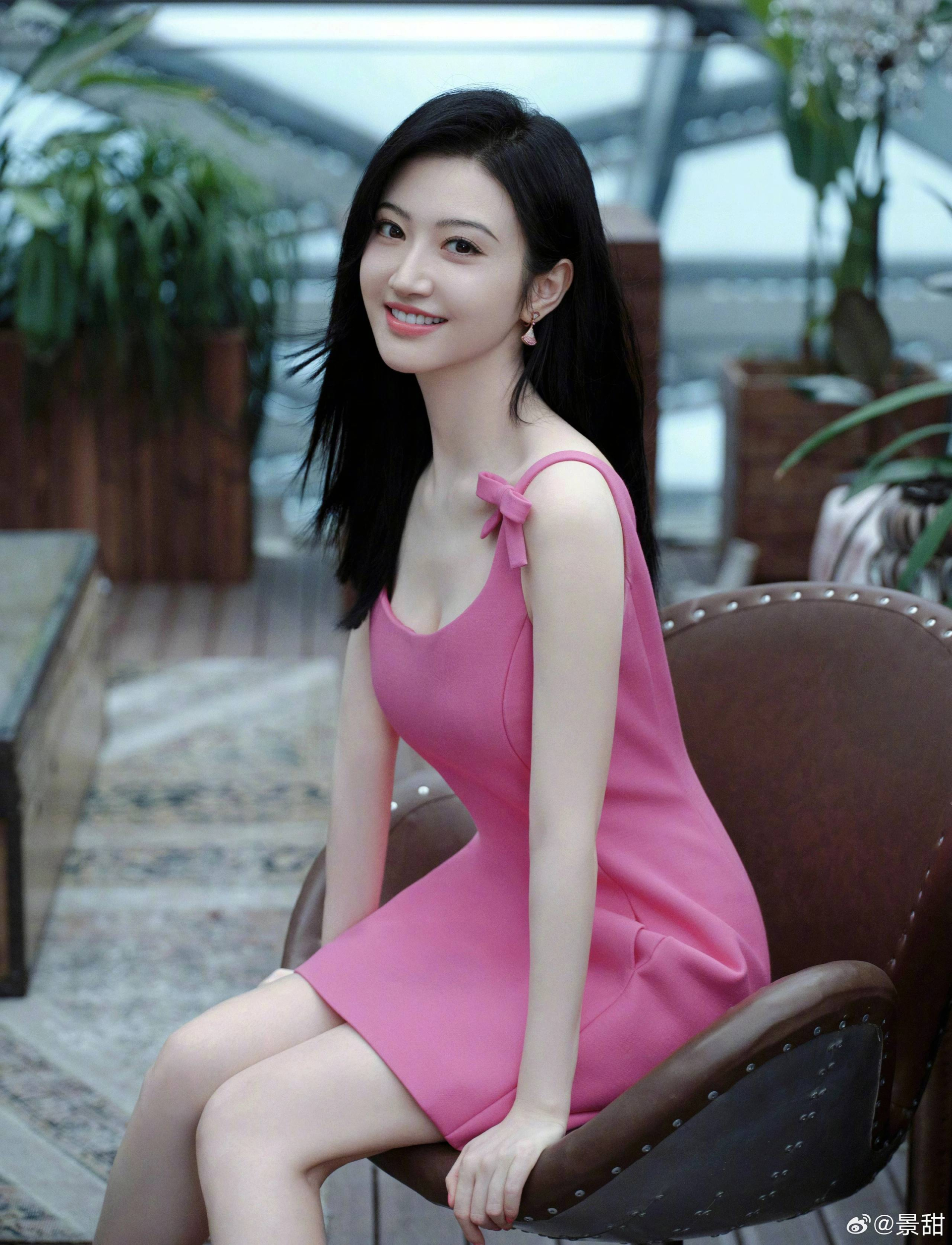 Chân dung Tôn Vũ Thần - tỷ phú đứng sau drama tình ái với ngọc nữ hàng hàng đầu showbiz, tố bị đòi