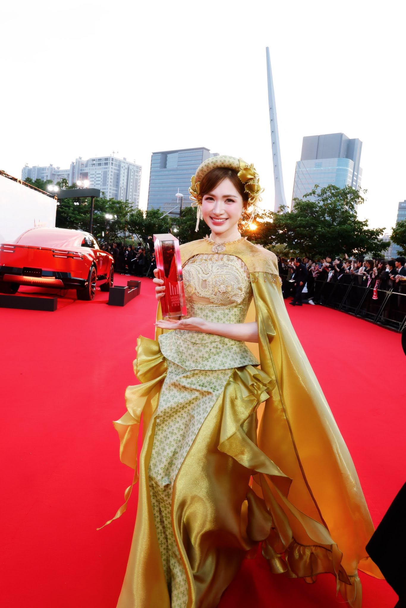 Thành công của Bắc Bling cũng giúp Hòa Minzy, được vinh danh tại Music Awards Japan 2026