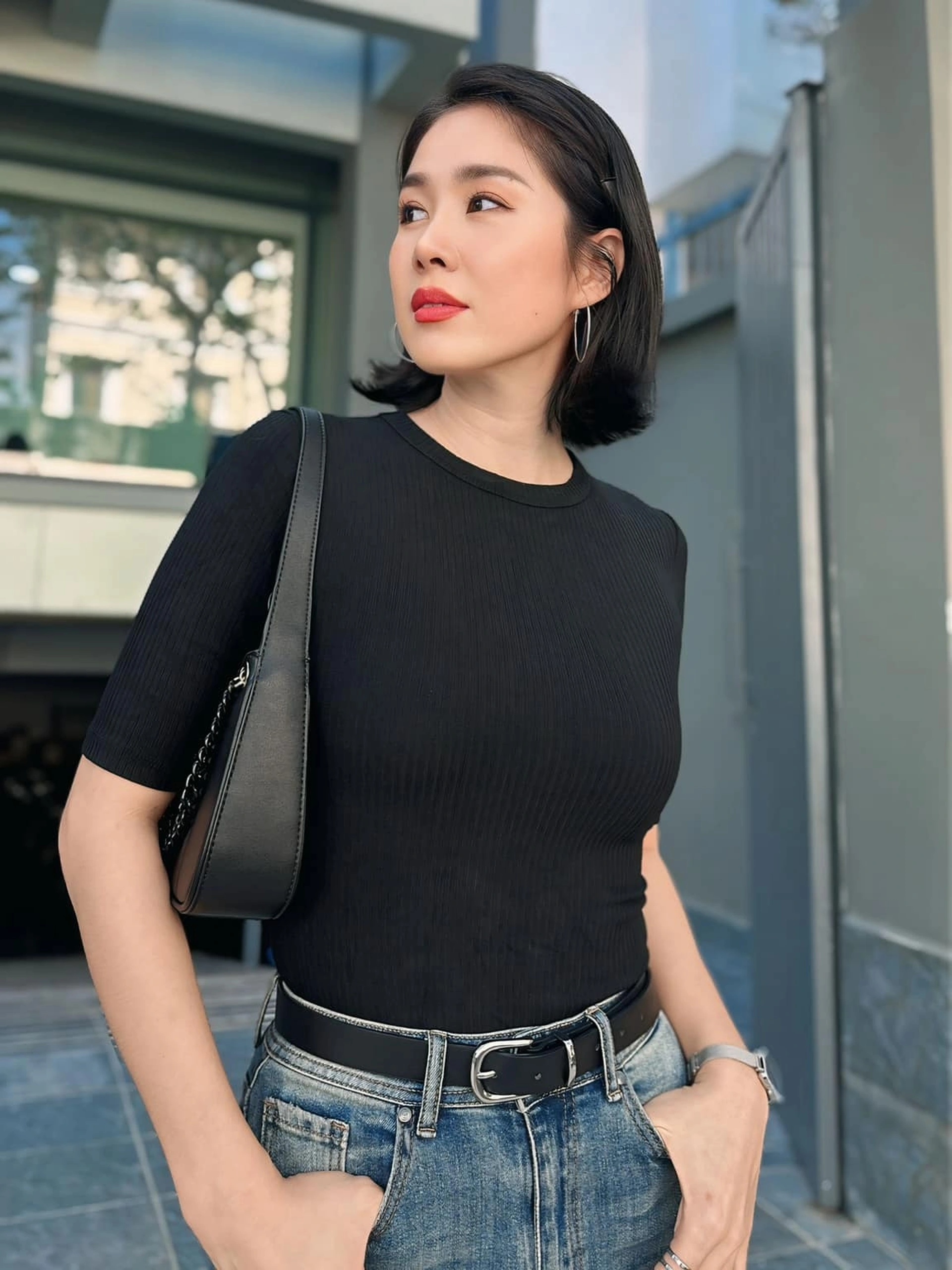 Mỹ nhân Vbiz ê chề vì bị cắt 3 vai diễn cùng lúc: Giờ đóng phim nào cũng hot, giảm 30kg đẹp ná thở