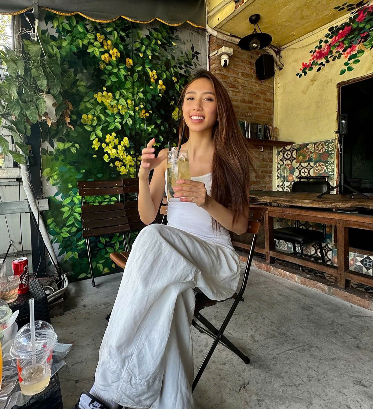 Nhan sắc
