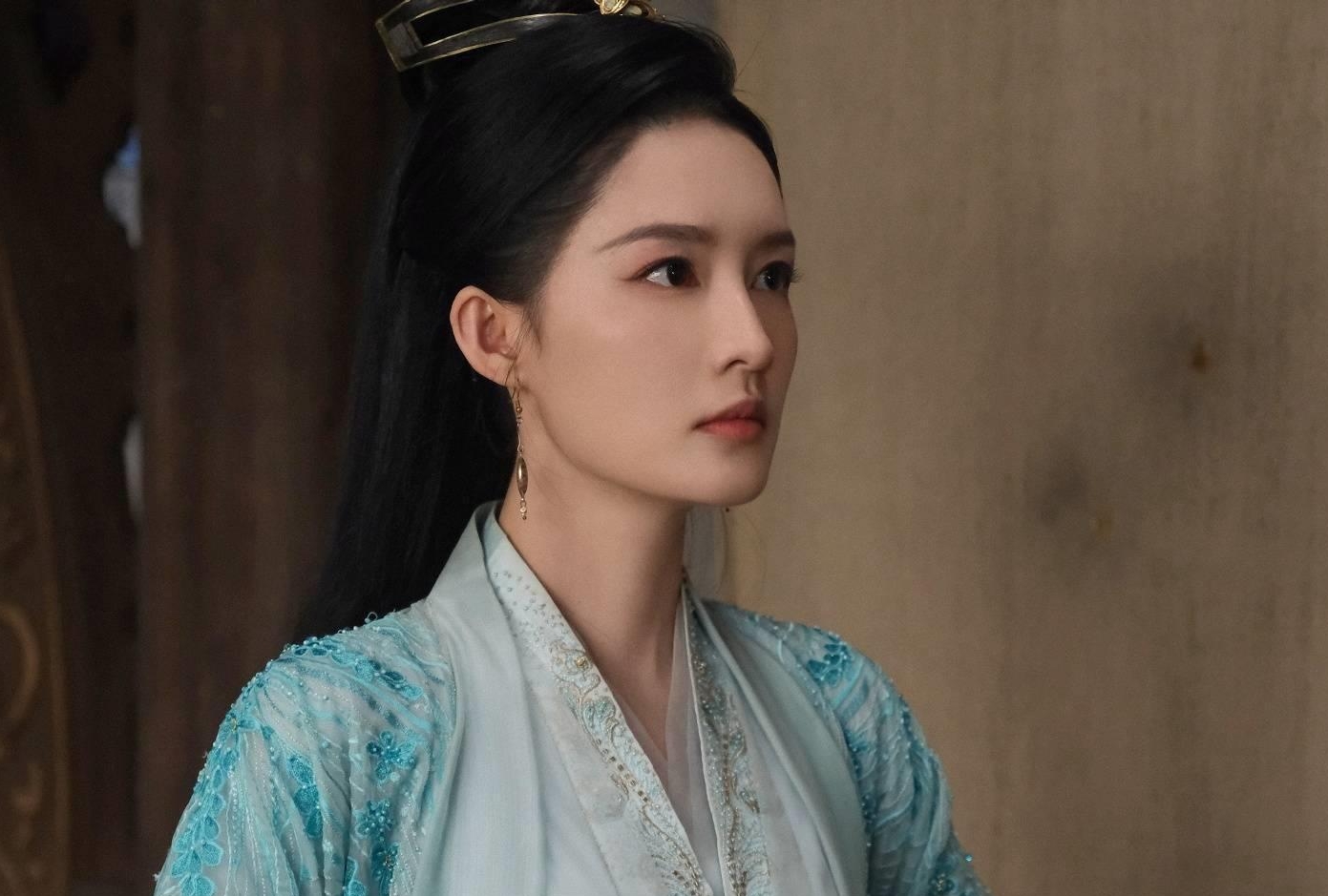 Phim Trung Quốc lập kỷ lục siêu đỉnh 20 năm nữa không ai vượt nổi: View cao như núi, đối thủ nhìn thôi đã oải