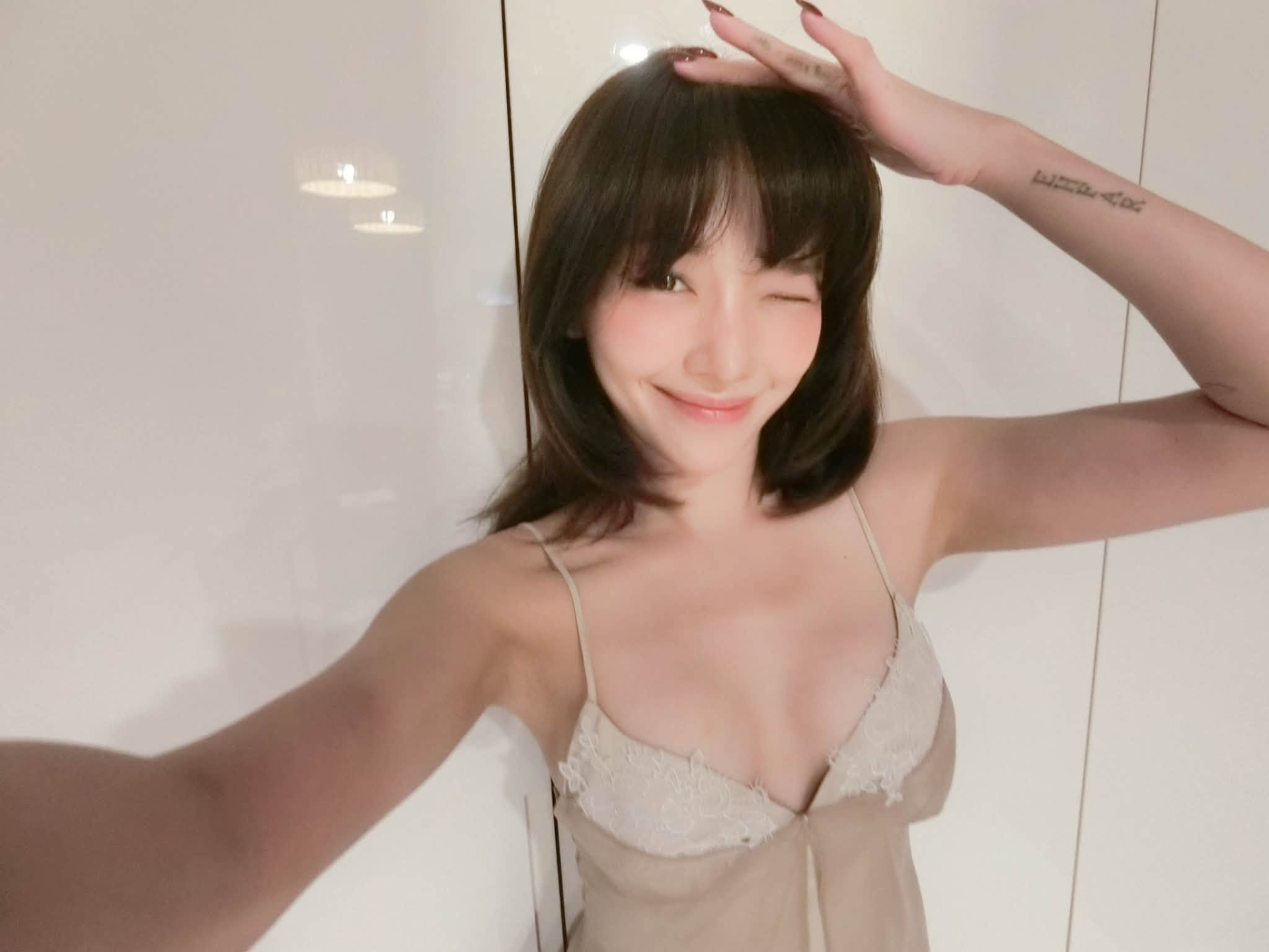 Khoảng 4 tháng trước, phong cách thời trang của Tóc Tiên từng gây ra nhiều ý kiến trái chiều trên mạng xã hội. Ảnh: FBNV