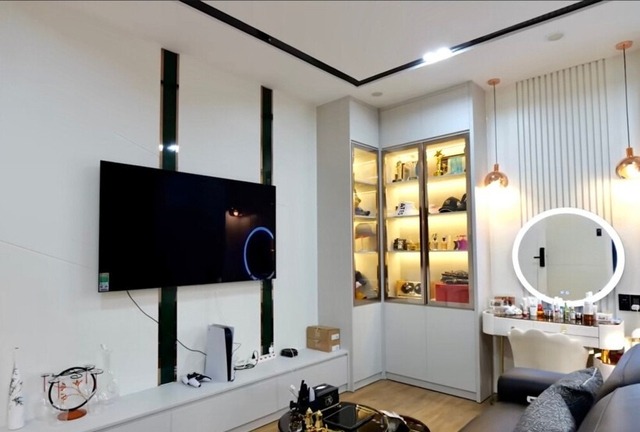 Căn nhà 4 tầng của Thu Trang - Tiến Luật