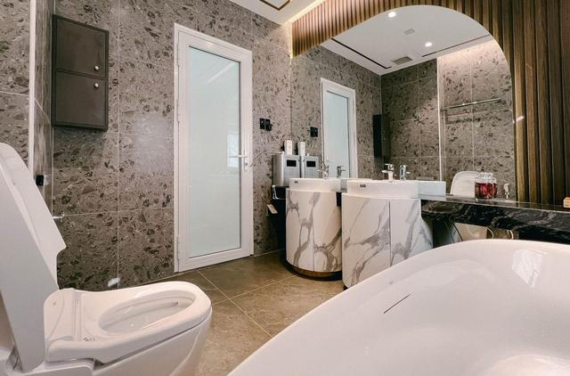 Căn nhà 4 tầng của Thu Trang - Tiến Luật