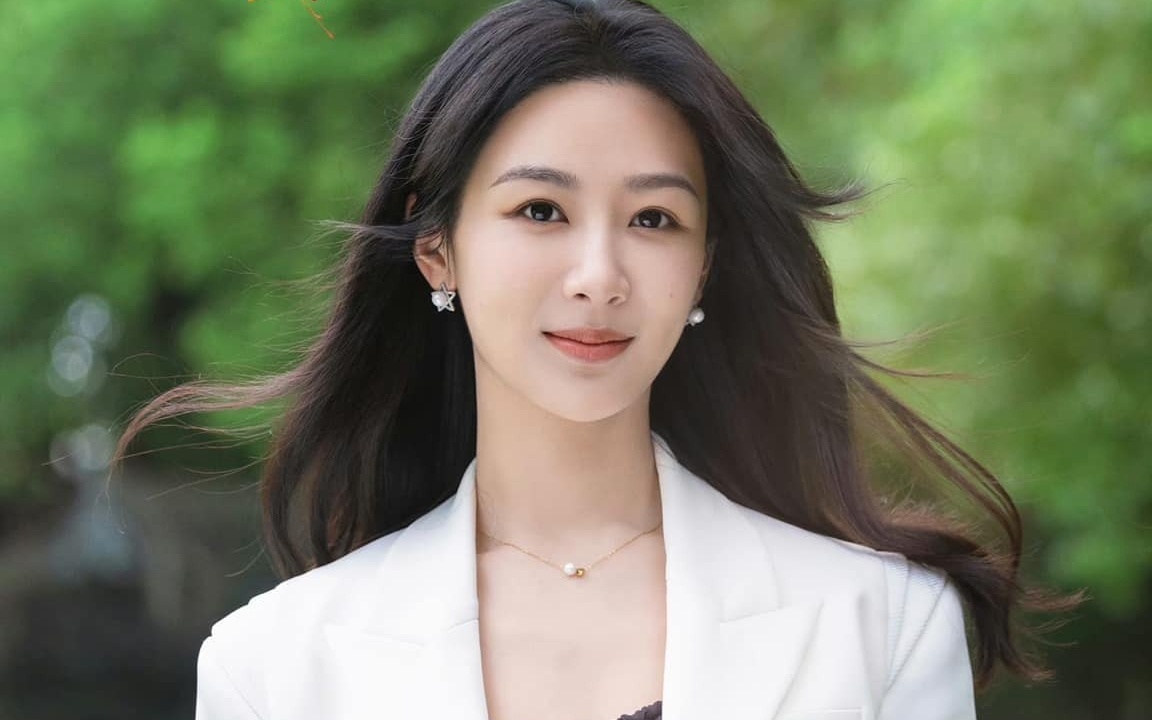 Dương Tử bị vạch mặt