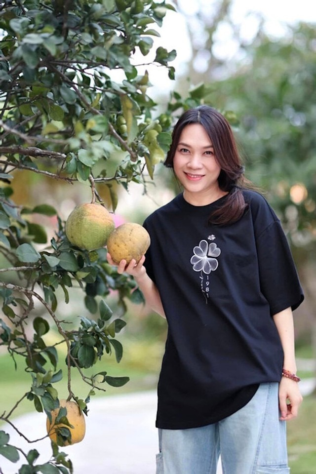 Vườn nhà nghìn mét vuông của Mỹ Tâm