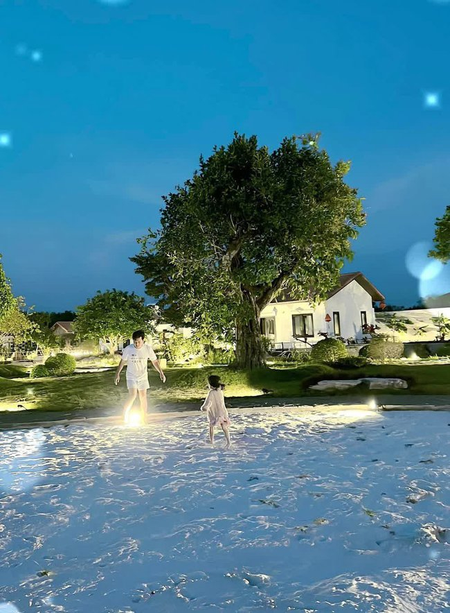 Căn nhà 70 tỷ của Nhã Phương - Trường Giang