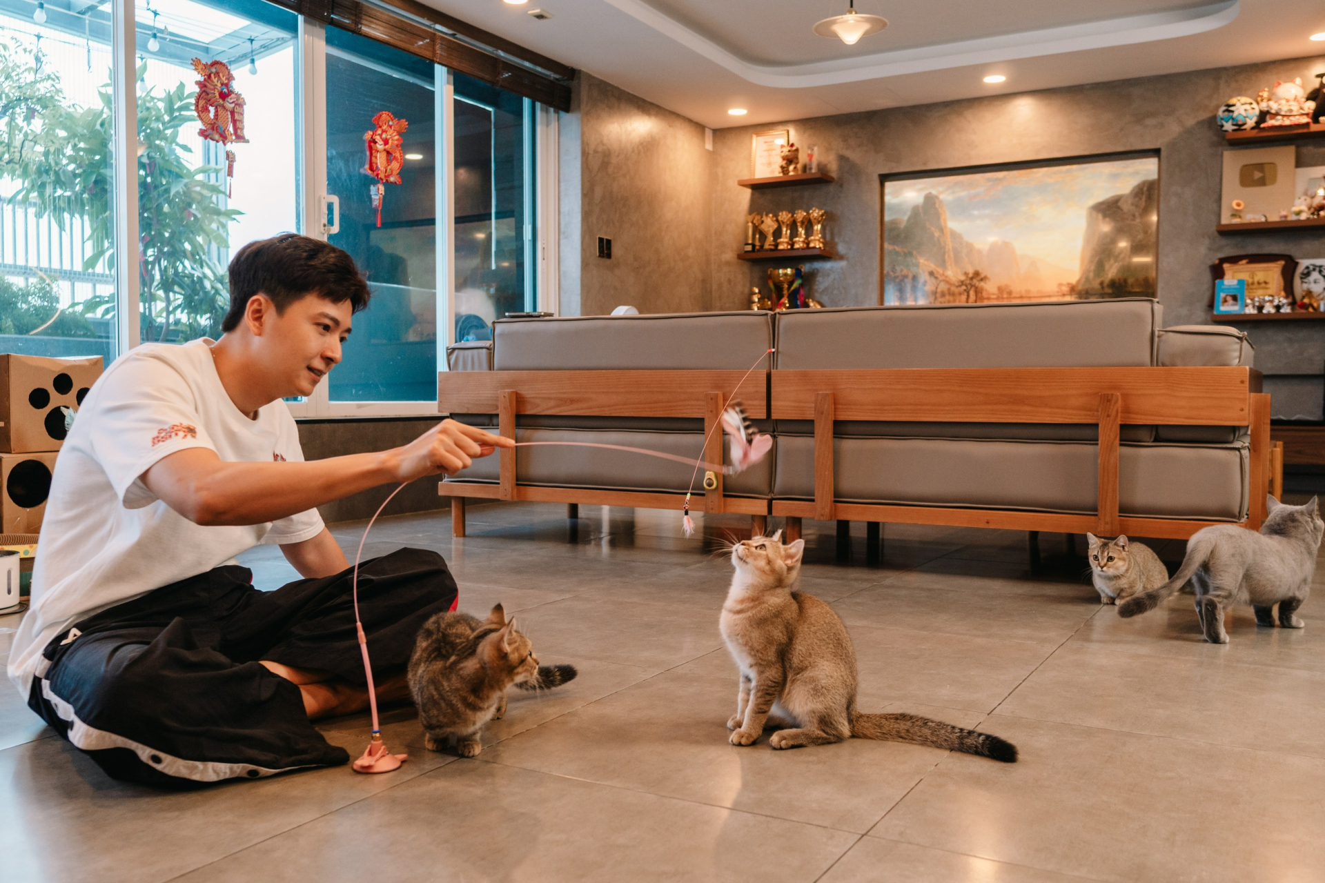 Căn nhà 270m², đập thông 3 tầng của Ngô Kiến Huy