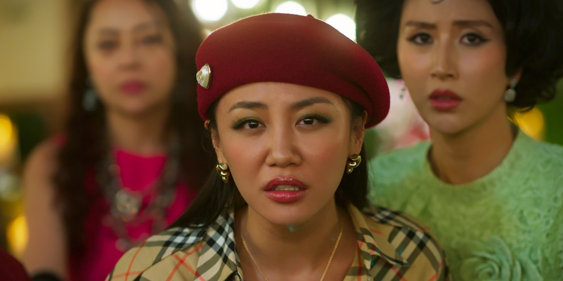 Phim của Trấn Thành đang leo rank quá dữ trên Netflix: 95 ngày giữ chuỗi đỉnh thần sầu, ông vua showbiz có khác