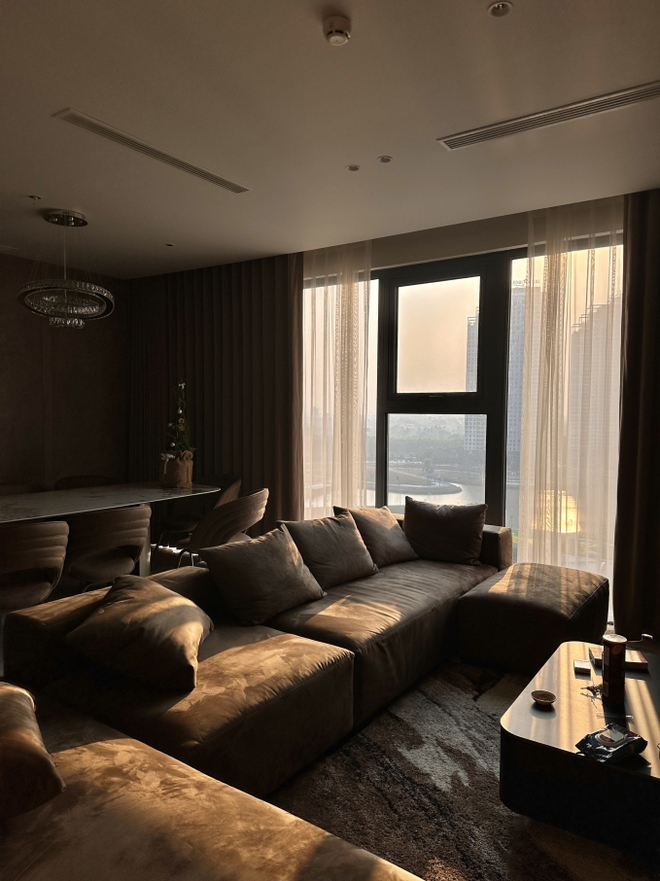 Căn hộ rộng 120m2 của vợ chồng Thu Hoài