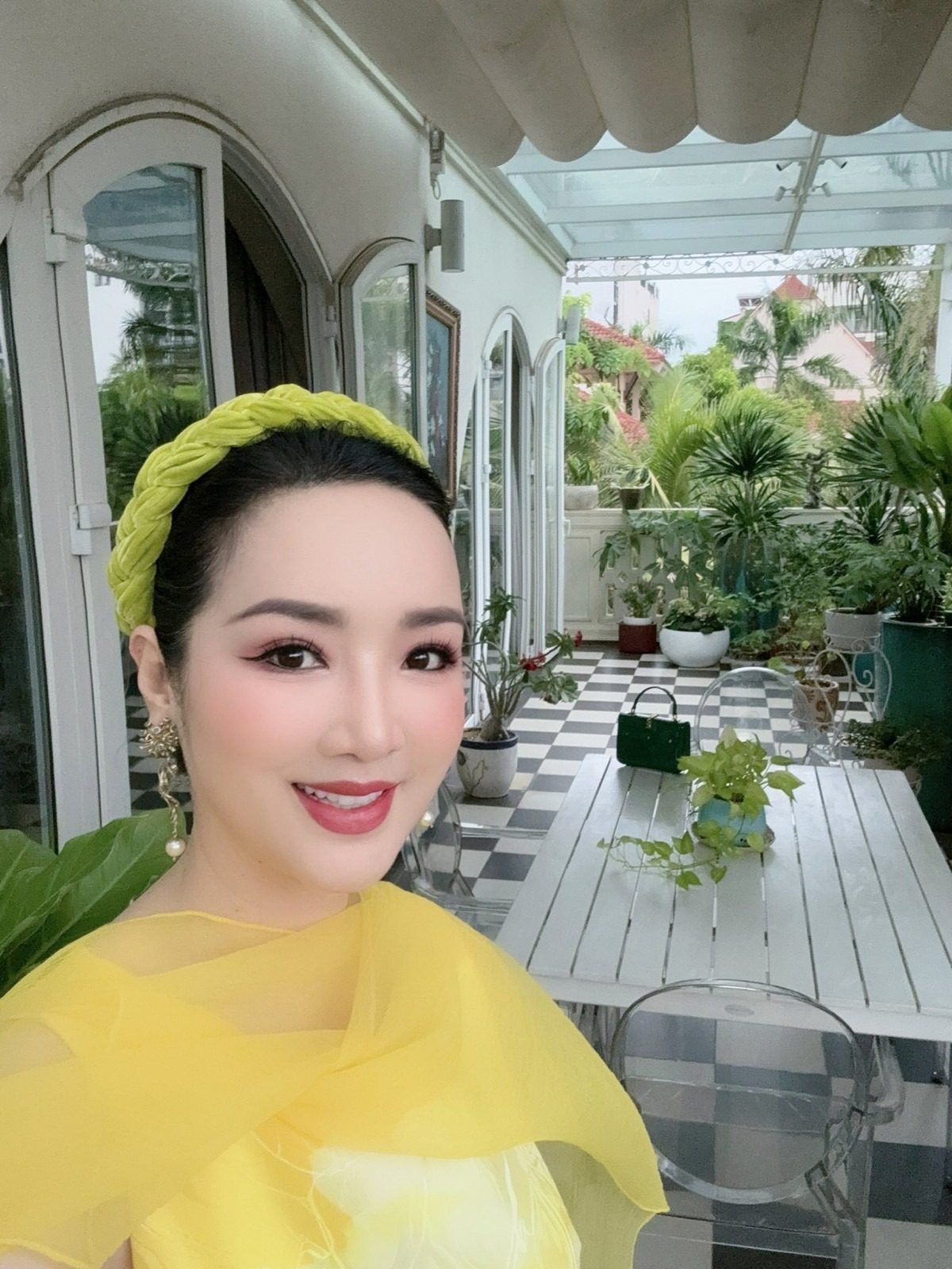 Vườn nhà 200m² của Hoa hậu Giáng My