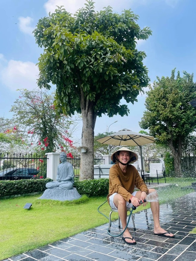 Căn nhà 3 tầng, 2 mặt tiền, 40 tỷ của Quốc Trường