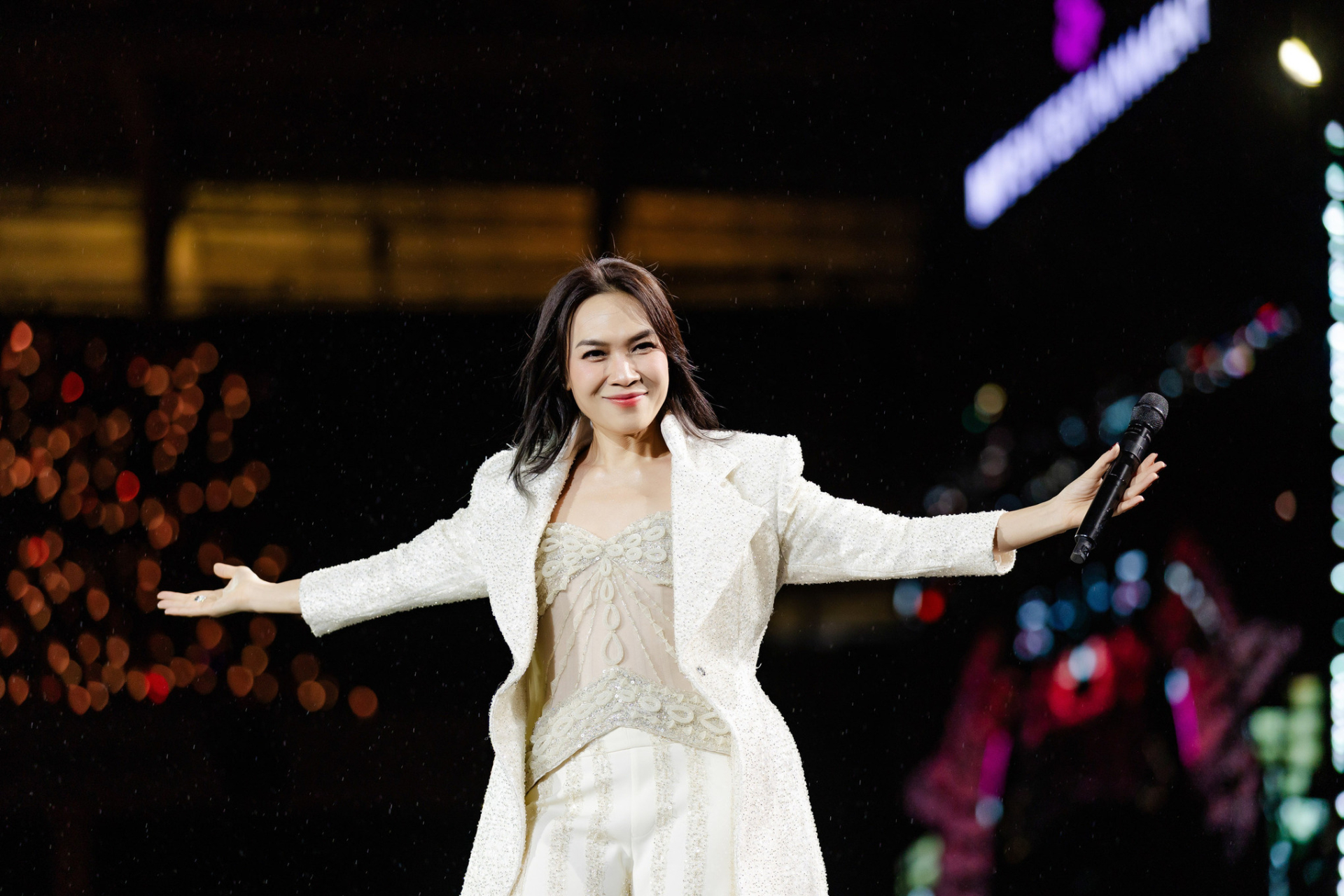 Mỹ Tâm duy trì việc thực hiện liveshow riêng qua nhiều năm, với quy mô ngày càng lớn