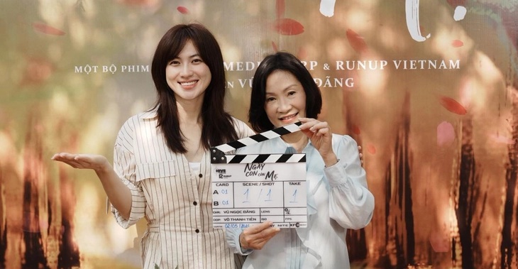 Phương Anh Đào quay lưng với Hồng Đào