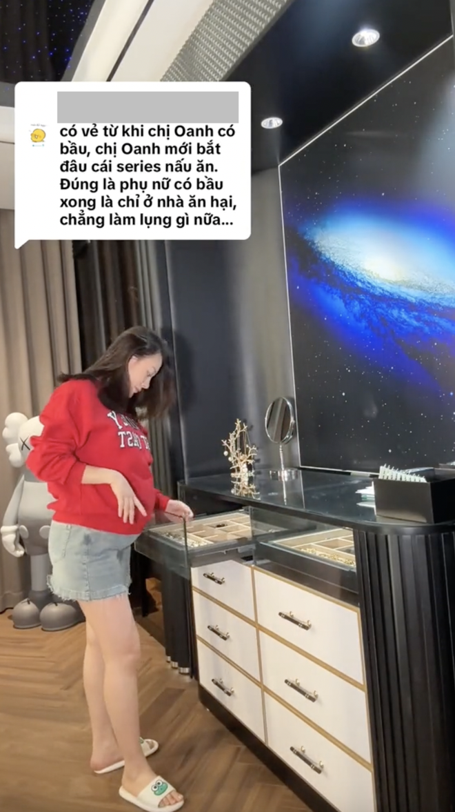 Phòng ngủ của Phương Oanh