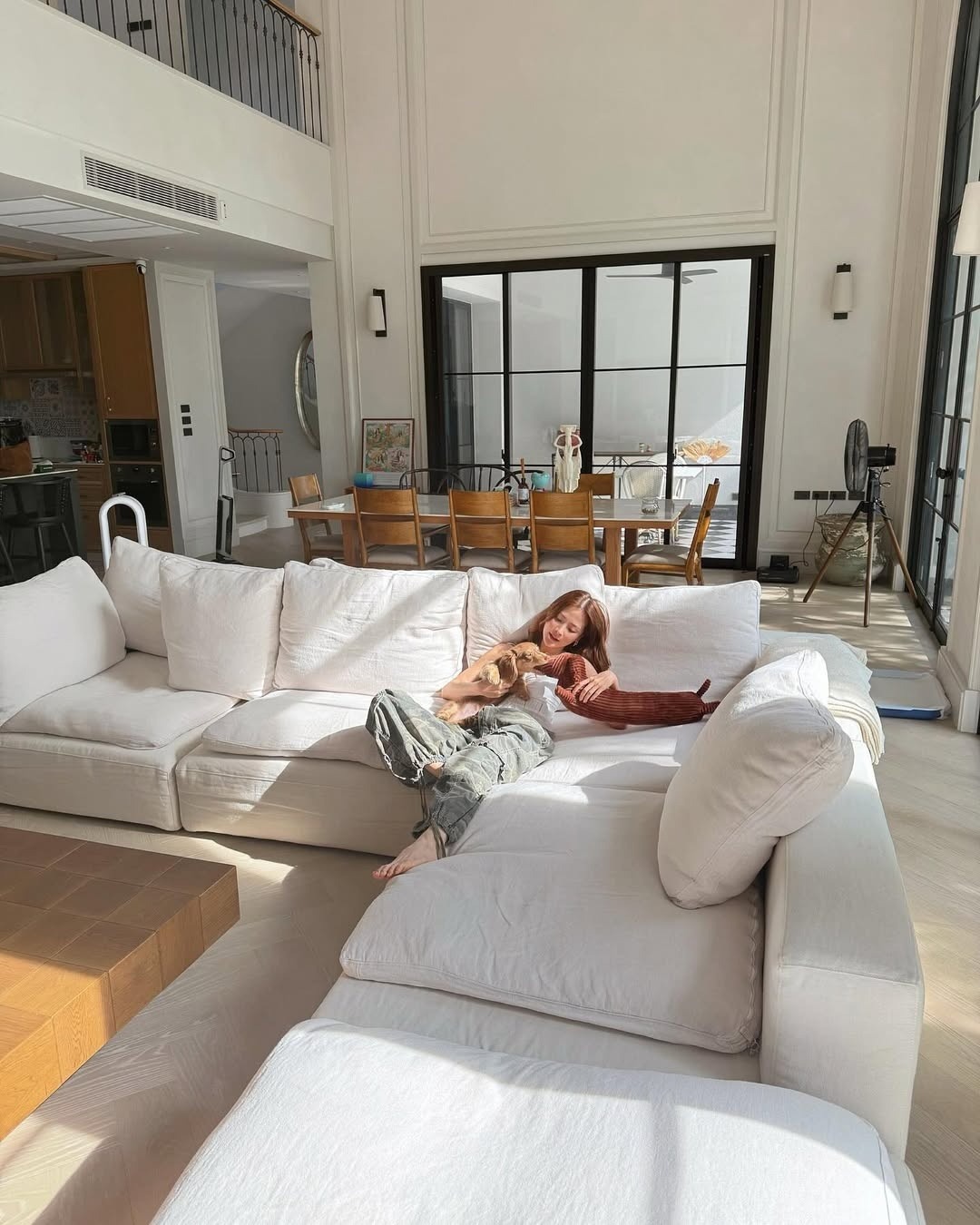 Nhà riêng 55 tỷ, rộng 8.000m2 của Baifern Pimchanok