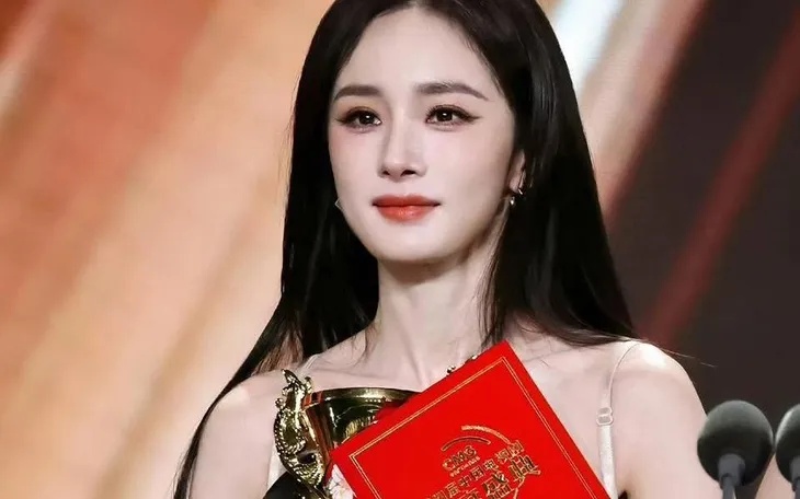 Mỹ nhân duy nhất biến cả một năm mang tên chính mình: Visual dẫn đầu thời đại, 15 năm vẫn ở đỉnh showbiz