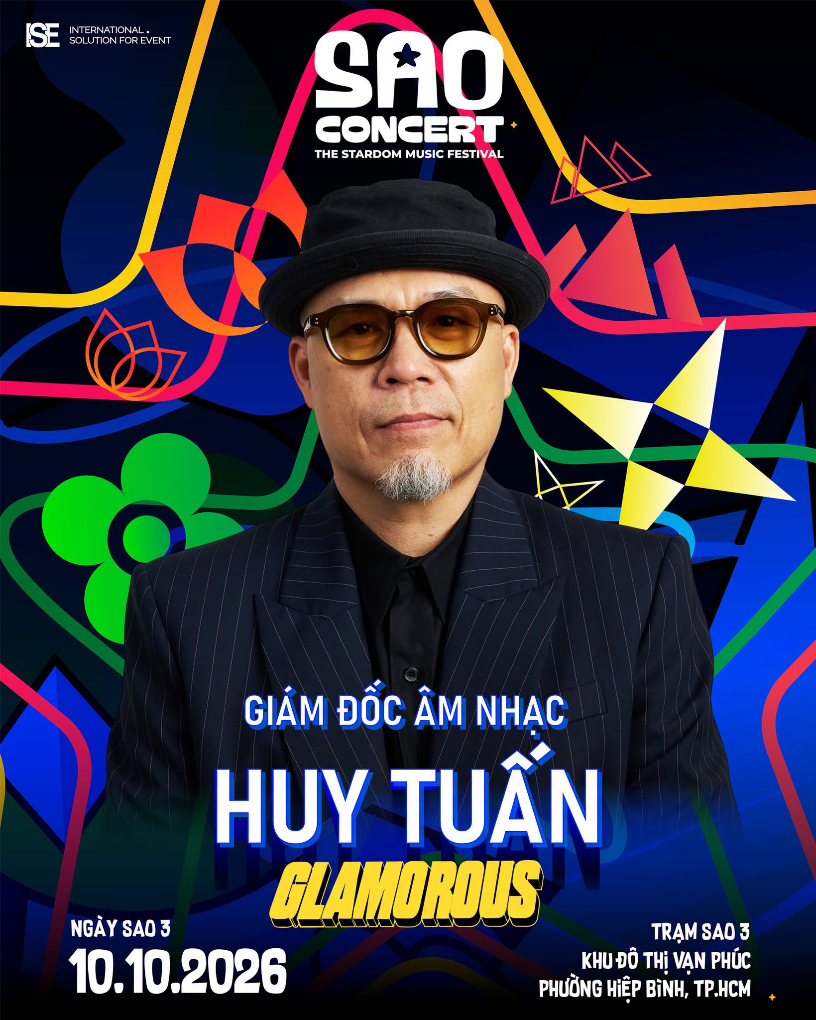 Sao Concert được thực hiện theo hình thức hát live cùng ban nhạc, với phần âm nhạc do nhạc sĩ Huy Tuấn đảm nhiệm
