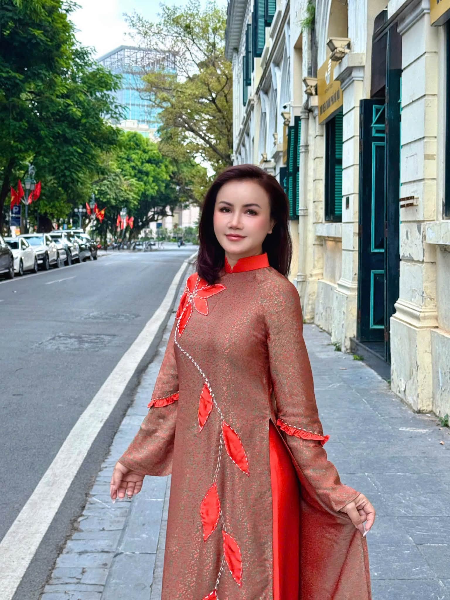 Cuối năm 2024, cô xác nhận đã nhận lời cầu hôn của bạn trai. Ảnh: FBNV