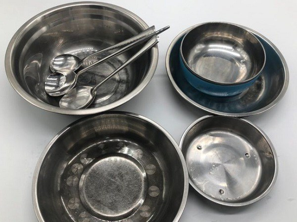 Lời khuyên dành cho tất cả các gia đình đang dùng bát đũa inox