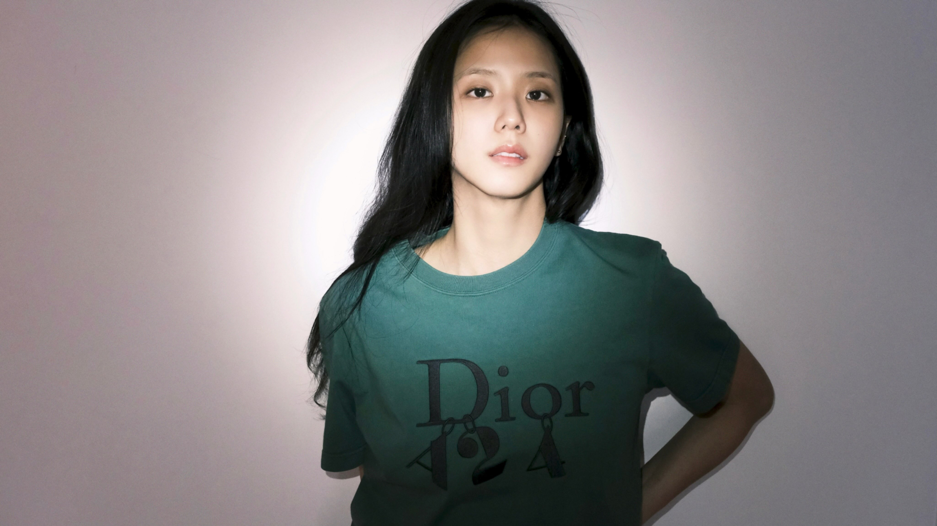 Gương mặt không chút son phấn của Jisoo (BLACKPINK) trước 80 triệu người