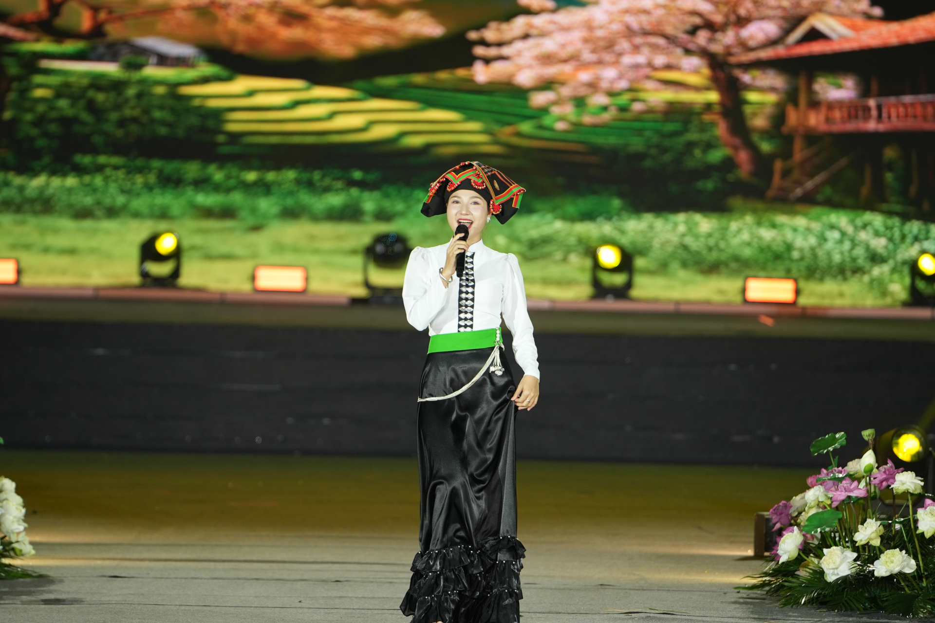 Hà Nội biến Hoàng thành Thăng Long thành sân khấu đặc biệt, kể lại dòng chảy di sản nghìn năm theo cách hoàn toàn mới