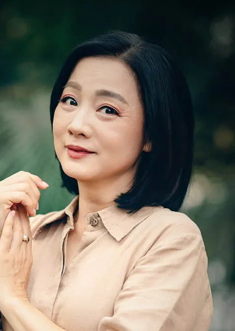 Mỹ nhân là Tam kim ảnh hậu đầu tiên ở Việt Nam: Công chúa vĩnh cửu của showbiz, chỉ có thể là đỉnh của đỉnh
