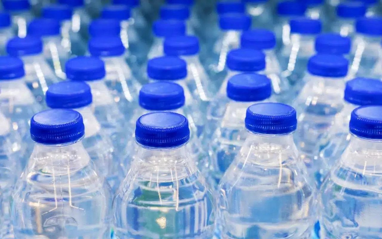 Lời khuyên cho những người hay sử dụng nước đóng chai