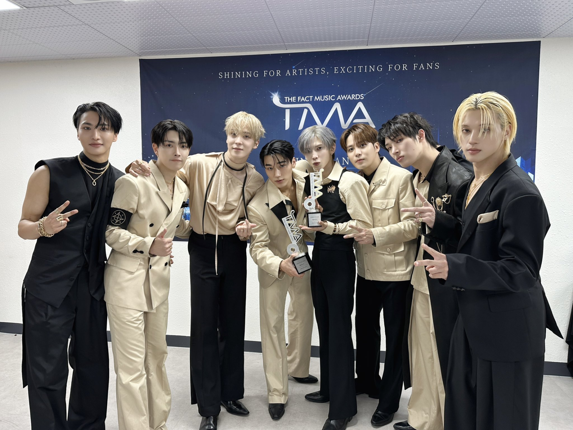 ATEEZ khẳng định sức ảnh hưởng quốc tế sâu rộng khi được vinh danh tại hạng mục Icon Of The Year