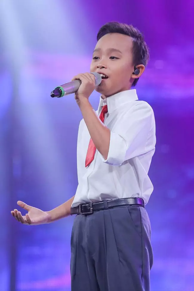Hồ Văn Cường được công chúng biết đến khi đăng quang Quán quân chương trình Vietnam Idol Kid năm 2016