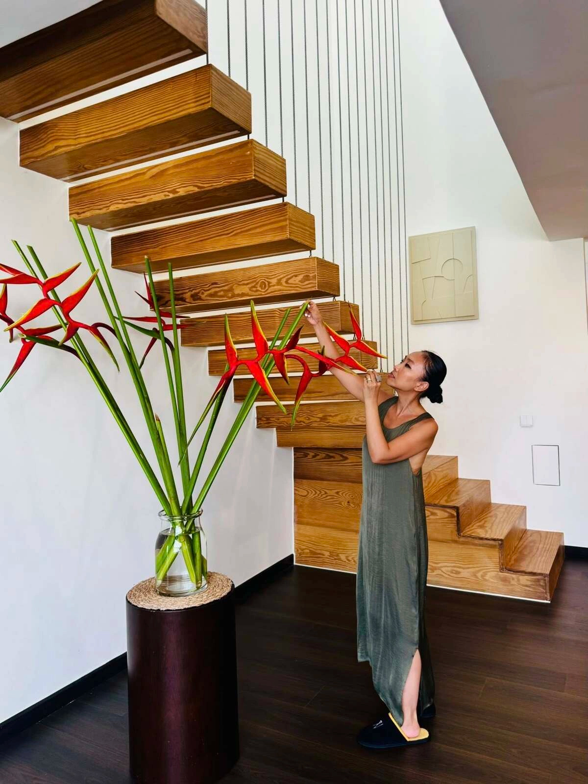Mỹ nhân Việt cưới chồng Tây hơn 8 tuổi, sống trong penthouse rộng 280m², đẹp xịn từng centimet
