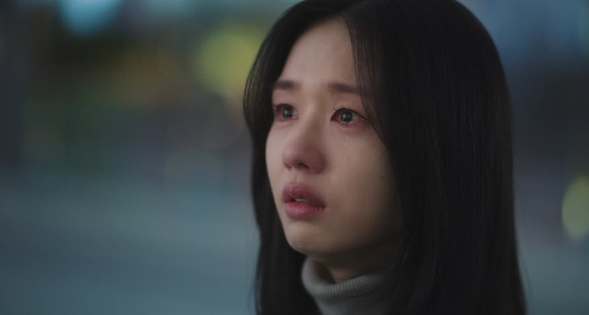Ahn Eun Jin diễn tốt nhưng vẫn chưa thể cứu được thiết lập nhân vật nữ chính cho đến thời điểm hiện tại.