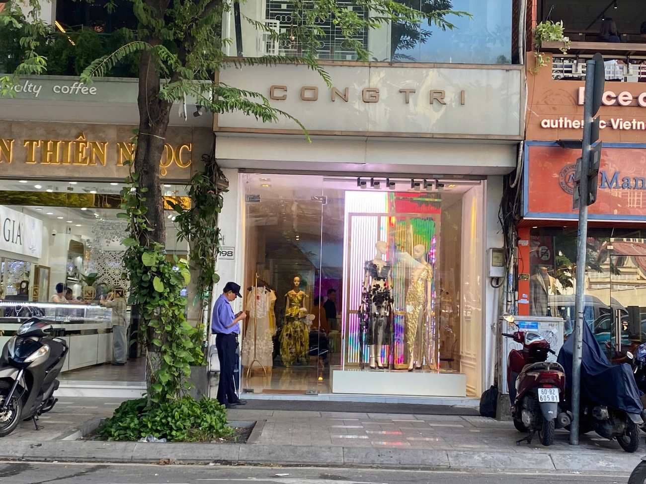 Showroom CONG TRI trên đường Lê Thánh Tôn (TP.HCM) trước khi âm thầm đóng cửa vào đầu năm 2026 (Ảnh: Hồng Phúc).