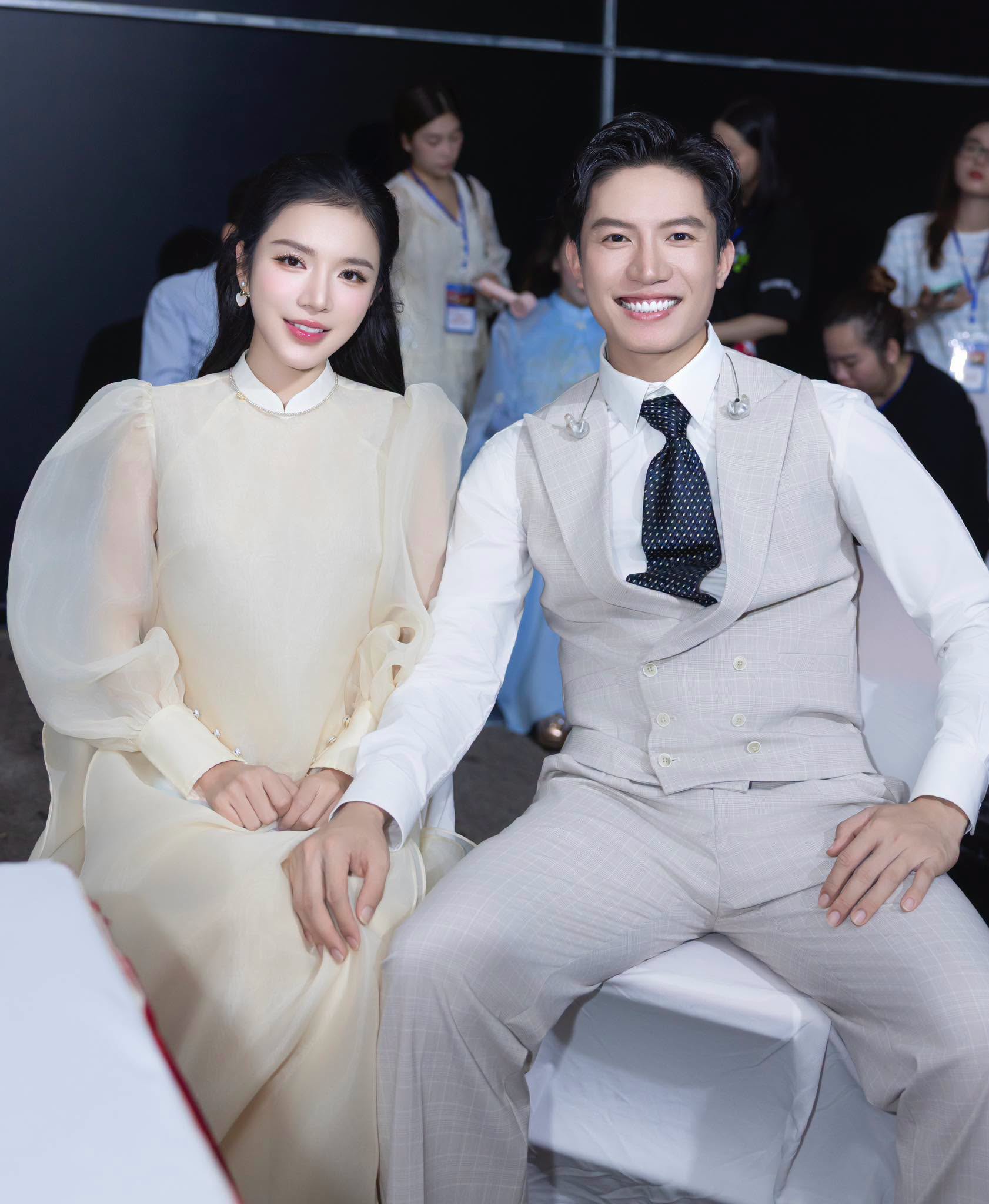 LyLy chia sẻ Anh Tú thường xuyên dành lời khen cho khả năng sáng tác của cô