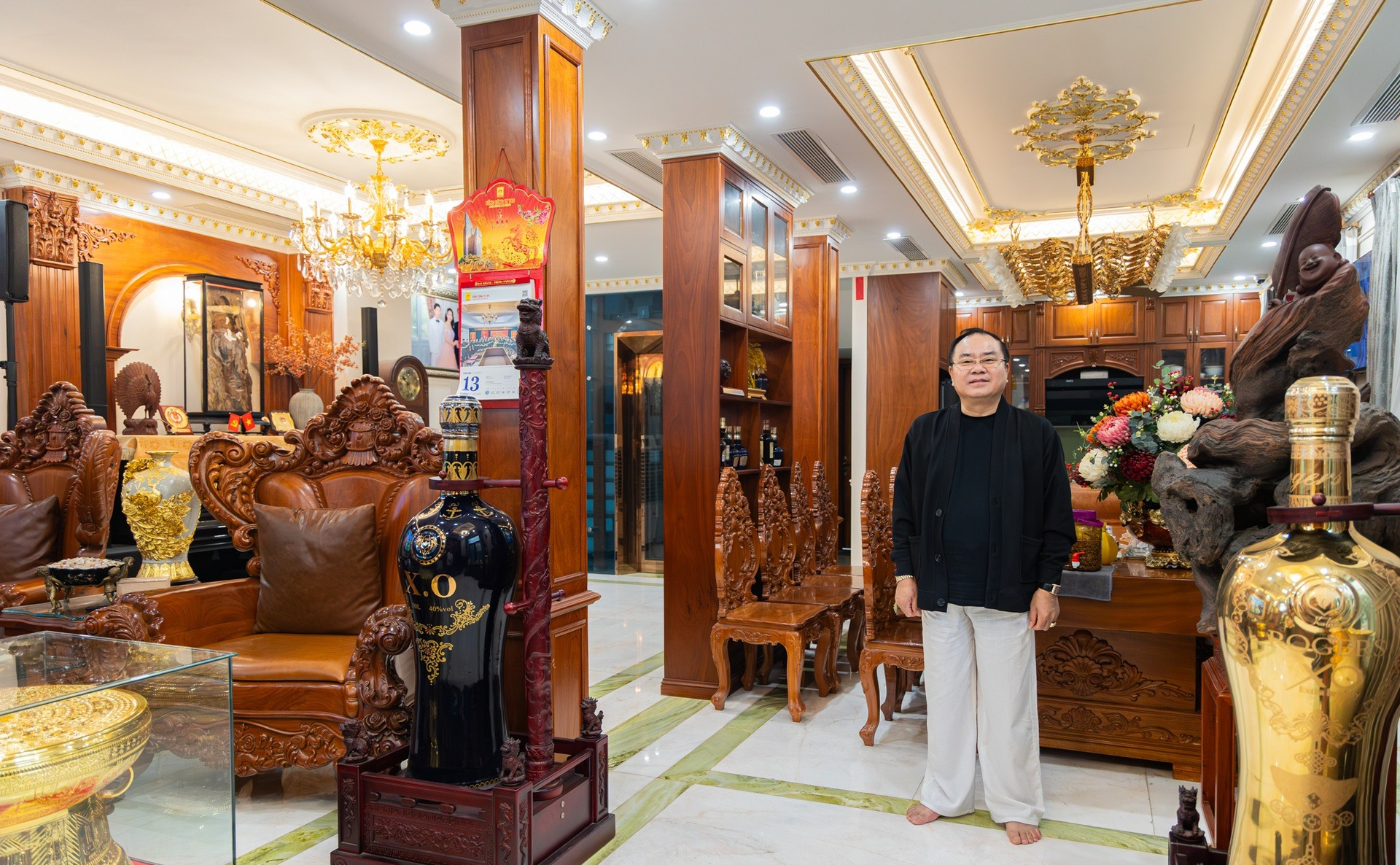 Nam NSND mang hàm Đại tá nghỉ hưu ở tuổi 58, cưới vợ kém 13 tuổi, sở hữu biệt thự 4 tầng ở Hà Nội