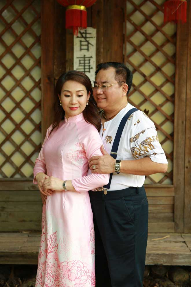 Nam NSND mang hàm Đại tá nghỉ hưu ở tuổi 58, cưới vợ kém 13 tuổi, sở hữu biệt thự 4 tầng ở Hà Nội