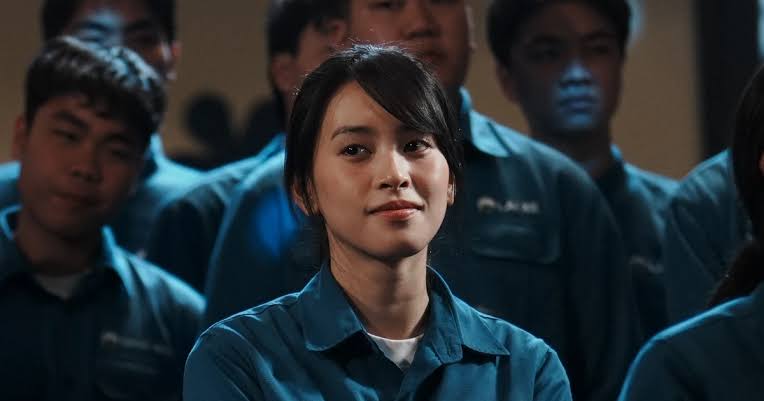 Tạo hình mộc mạc, giản dị không át được hào quang của nàng hậu